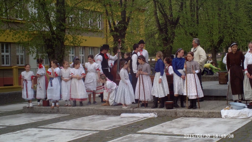 Fotogaléria Stavanie mája 2015 (11) Stavanie mája 2015